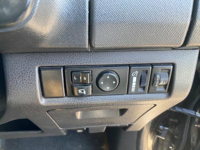 Isuzu D-Max 2.5 Td Yukon 2012 Grey #36