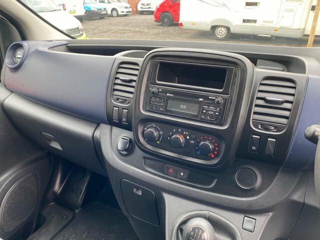 Vauxhall Vivaro 2014 1.6 Cdti 2700 Biturbo Ecoflex Sportive Panel Grey #7