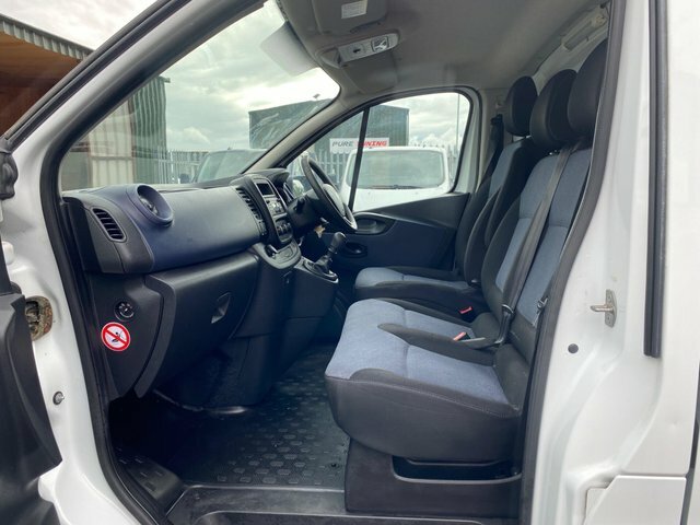 Vauxhall Vivaro 2014 1.6 Cdti 2700 Biturbo Ecoflex Sportive Panel Grey #54