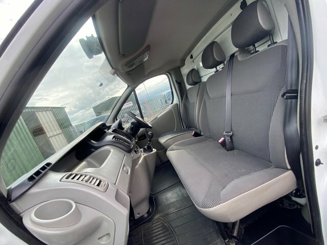 Vauxhall Vivaro 2.0 Cdti Sportive Panel Van Swb Silver #41