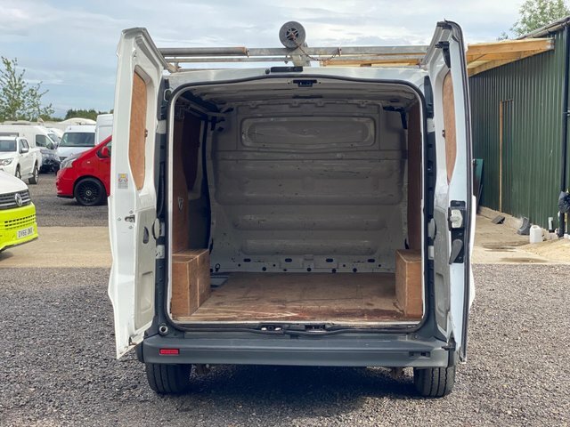 Vauxhall Vivaro 2.0 Cdti Sportive Panel Van Swb Silver #9