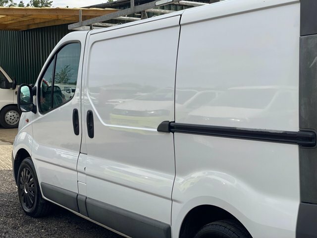 Vauxhall Vivaro 2.0 Cdti Sportive Panel Van Swb Silver #26