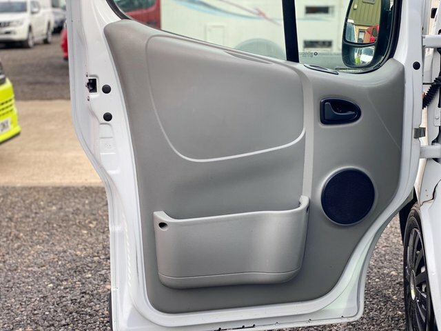 Vauxhall Vivaro 2.0 Cdti Sportive Panel Van Swb Silver #42