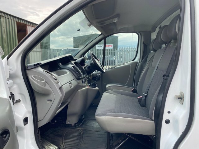Vauxhall Vivaro 2.0 Cdti Sportive Panel Van Swb Silver #15