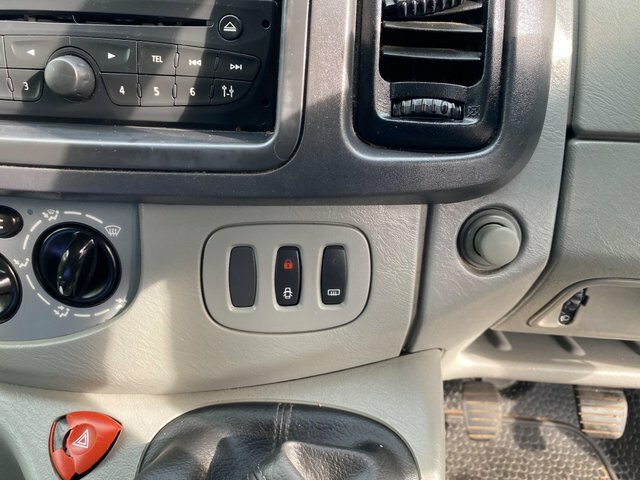 Vauxhall Vivaro 2.0 Cdti Sportive Panel Van Swb Silver #31