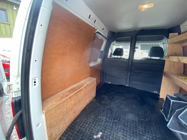 Volkswagen Caddy 1.6 Tdi 102Ps Startline Van White #40