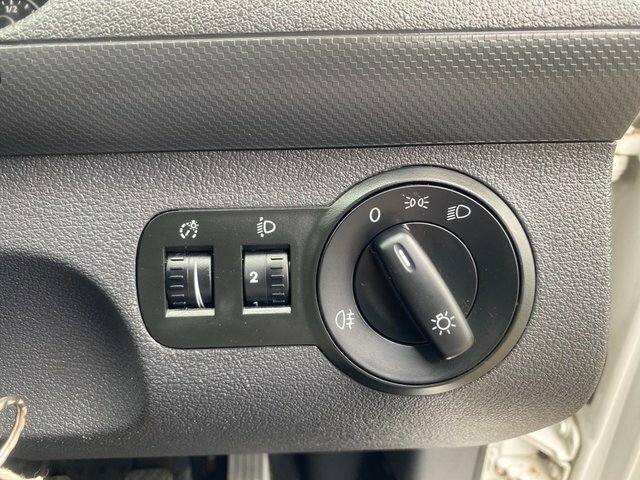Volkswagen Caddy 1.6 Tdi 102Ps Startline Van White #33