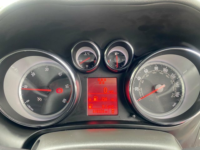 Vauxhall Zafira Tourer Cdti Ecoflex Tech Line Silver #9