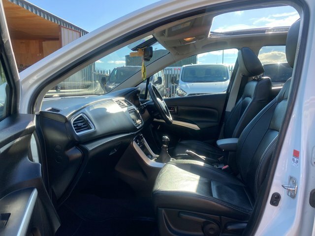 Suzuki SX4 S Cross S-cross Red #50