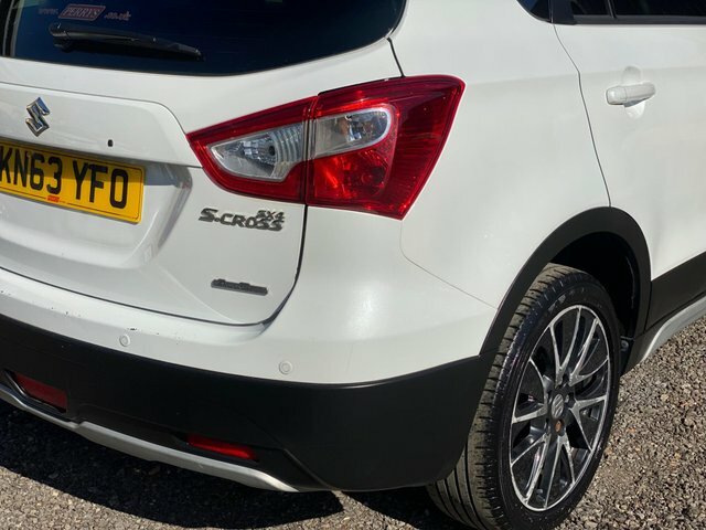 Suzuki SX4 S Cross S-cross Red #24