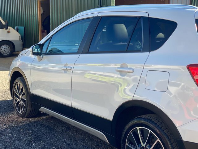 Suzuki SX4 S Cross S-cross Red #23