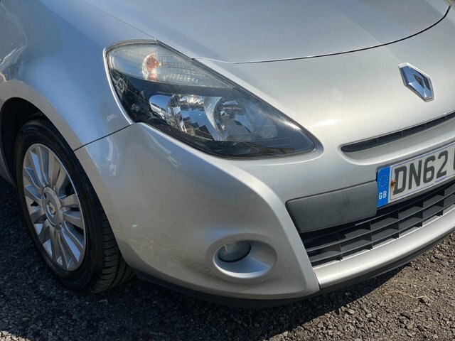 Renault Clio 1.2 16V Dynamique Tomtom Beige #18