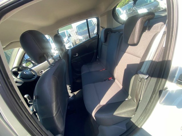 Renault Clio 1.2 16V Dynamique Tomtom Beige #42