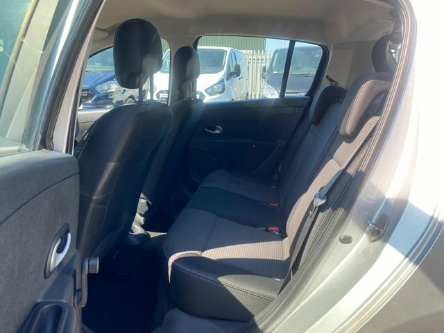 Renault Clio 1.2 16V Dynamique Tomtom Beige #11