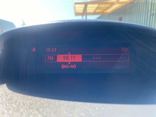 Renault Clio 1.2 16V Dynamique Tomtom Beige #30
