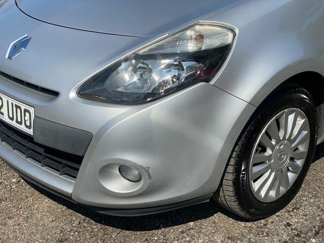 Renault Clio 1.2 16V Dynamique Tomtom Beige #20
