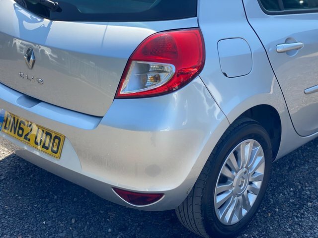 Renault Clio 1.2 16V Dynamique Tomtom Beige #24