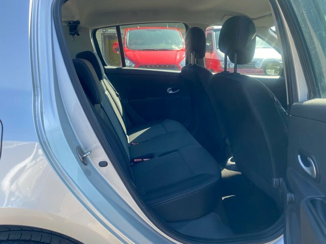 Renault Clio 1.2 16V Dynamique Tomtom Beige #38