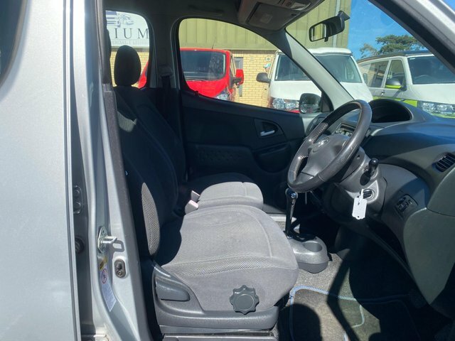 Toyota Verso 1.3 Vvt-i T3 Silver #4