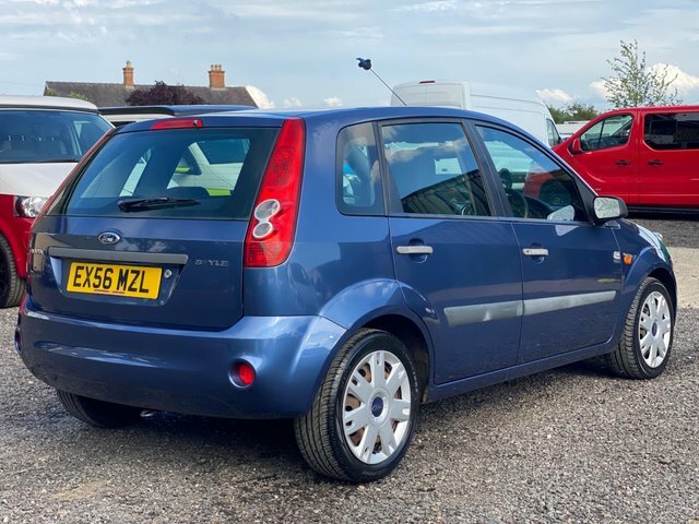 Ford Fiesta Hatchback 1.6 Zetec S 200606 Black #4
