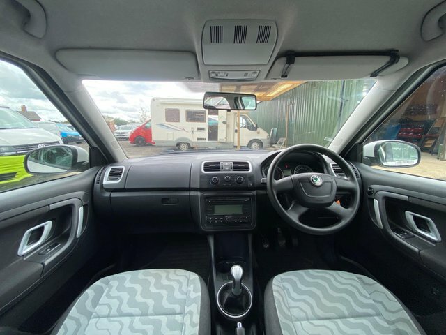 Skoda Fabia 1.2 Se Euro 5 Red #11