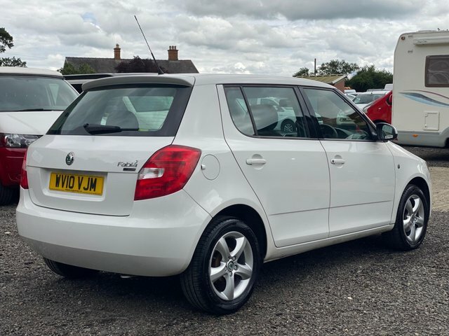 Skoda Fabia 1.4 16V 2 White #4