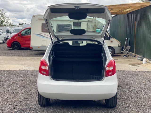 Skoda Fabia 1.2 Se Euro 5 Red #12