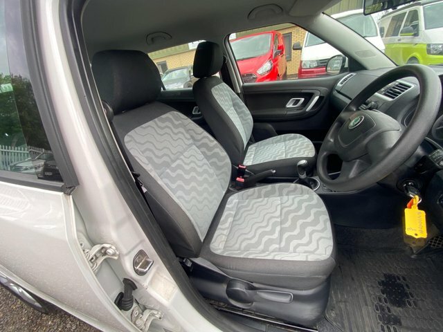 Skoda Fabia 1.2 Se Euro 5 Red #30