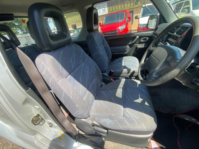 Suzuki Jimny 1.3 Mode Red #31