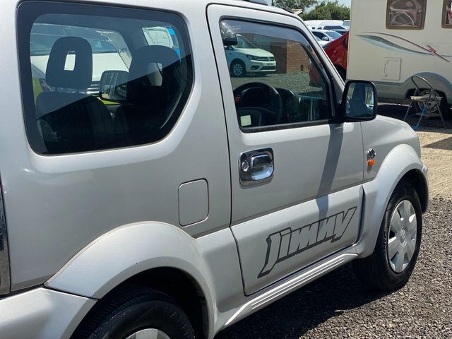 Suzuki Jimny 1.3 Mode Red #29