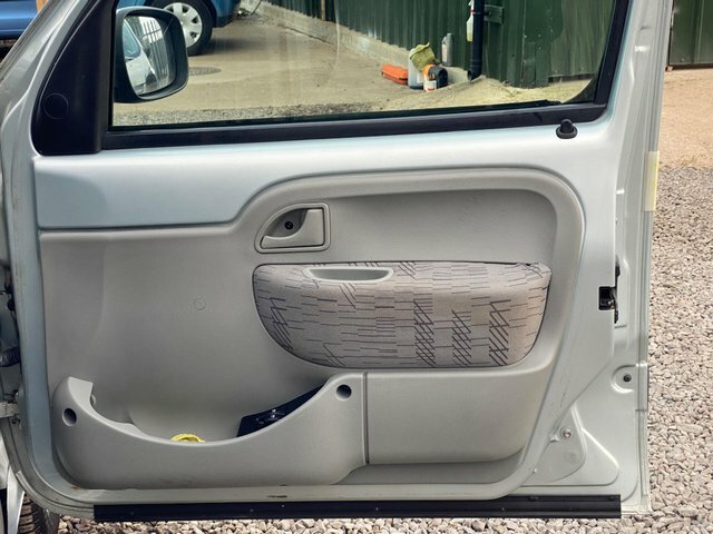 Renault Kangoo Kangoo Sl19dci 70 Euro 3 White #43