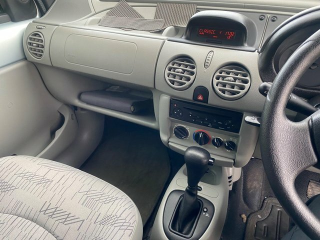 Renault Kangoo 1.6 16V Expression Grey #6