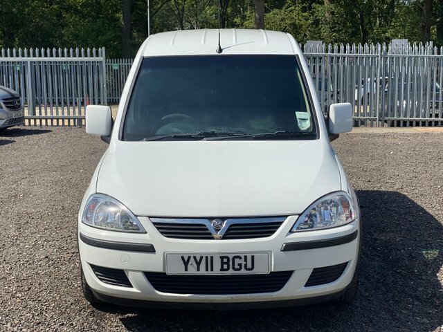 Vauxhall Combo 1.3L Se White #18