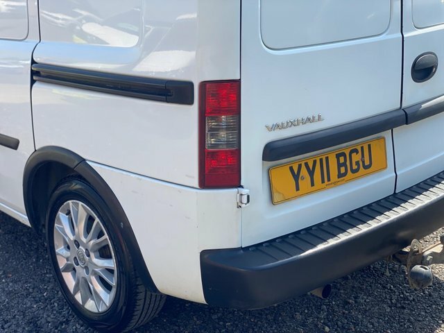 Vauxhall Combo 1.3L Se White #26