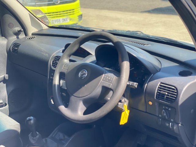 Vauxhall Combo 1.3 Cdti 1700 Ecoflex 16V Se White #5