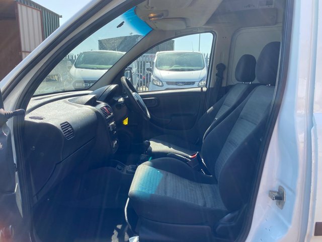 Vauxhall Combo 1.3L Se White #42