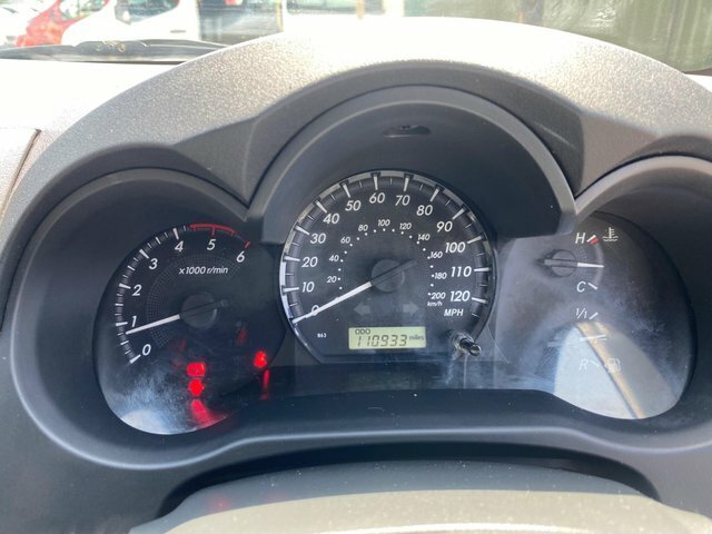 Toyota HILUX Invincible 4X4 D-4d Double Silver #8
