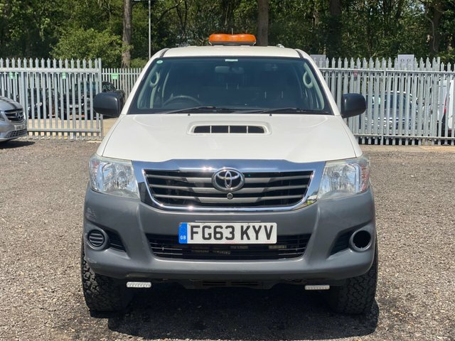 Toyota HILUX Invincible 4X4 D-4d Double Silver #19