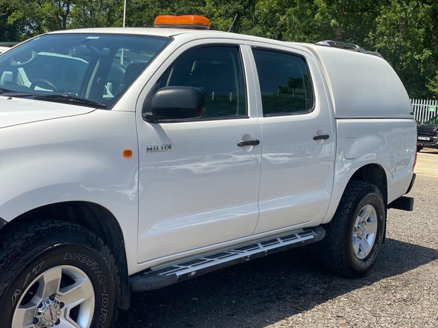 Toyota HILUX Invincible 4X4 D-4d Double Silver #27