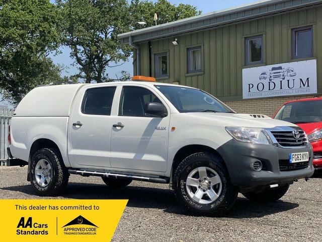 Toyota HILUX Invincible 4X4 D-4d Double Silver #1