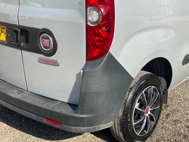 Fiat Doblo Doblo 16V Tecnico Multijet II White #31