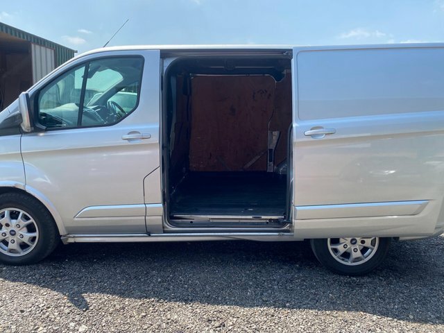Ford Transit Custom Custom 2.2 290 Sport Pv 153 Bhp Red #9