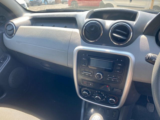 Dacia Duster 1.5 Dci Ambiance Euro 5 Green #6