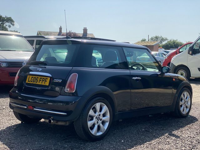 Mini Hatch 1.6 Cooper Cvt Euro 4 Black #4