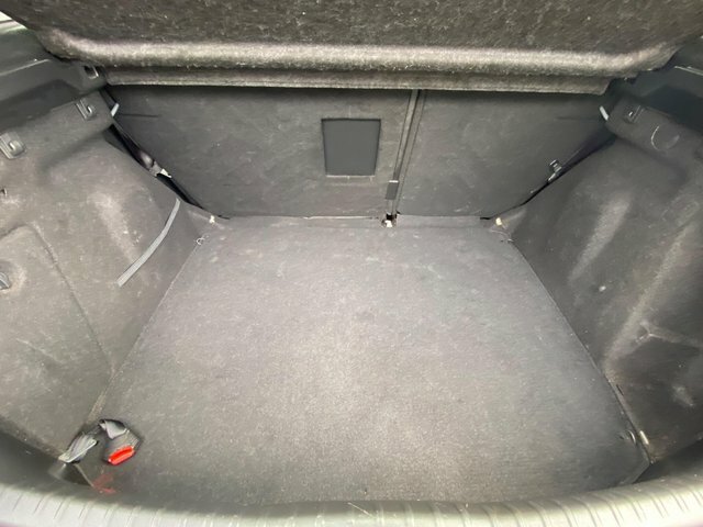 Peugeot 308 1.6 Vti S Black #12