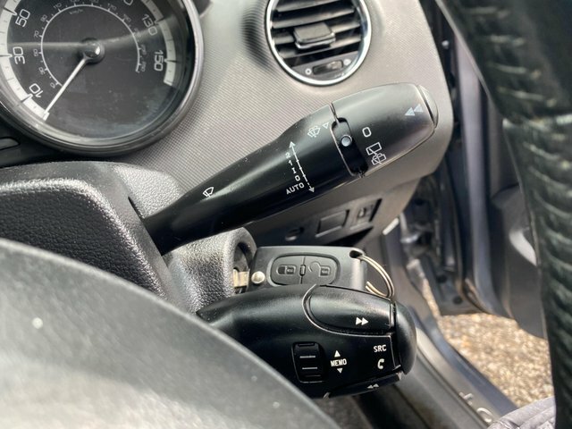 Peugeot 308 1.6 Vti S Black #32