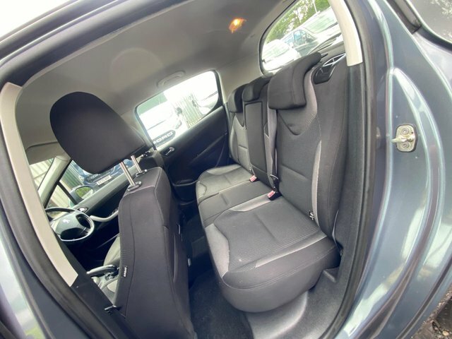 Peugeot 308 1.6 Vti S Black #40