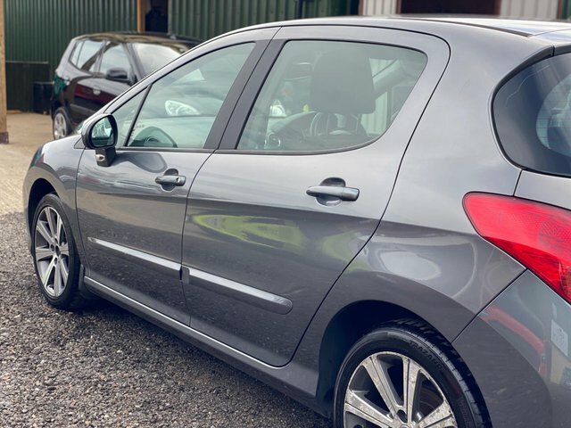 Peugeot 308 1.6 Vti S Black #25