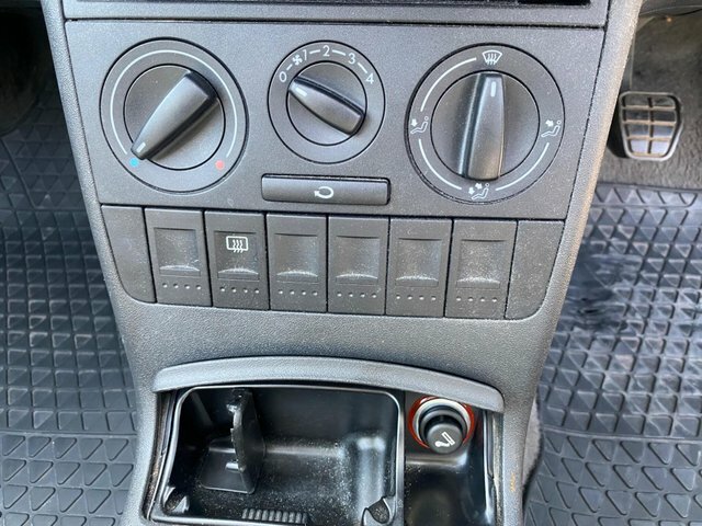 Volkswagen Polo 1.4 Se Silver #32