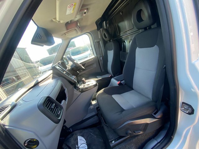 LEVC VN5 City Phev 1.5L 110Kw 31Kwh 150Ps White #17